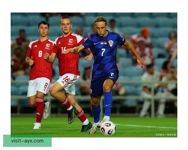 欧洲劲旅联手重磅签约新星引发全球足坛热议