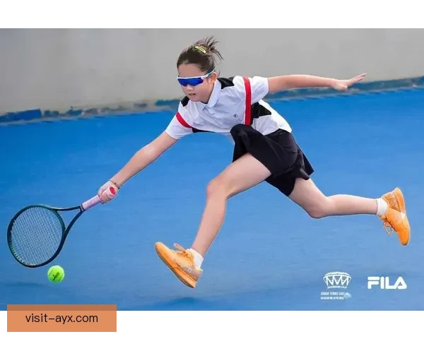 网球赛场激战不断新星崛起引发观众热议与期待