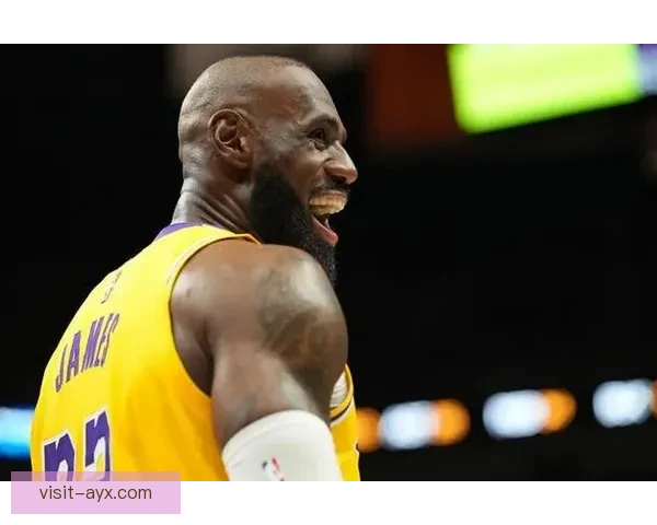 NBA最新战况分析：湖人逆转胜勇士 詹姆斯状态回暖詹皇引领球队重回巅峰