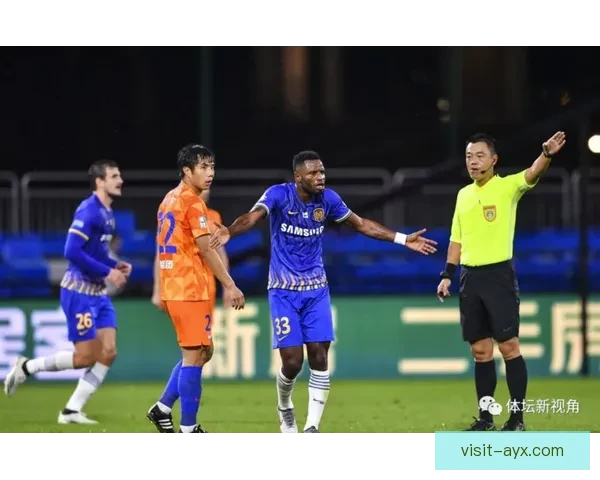 季后赛激战升级豪门对决引爆全场新星崛起老将坚守书写传奇篇章再